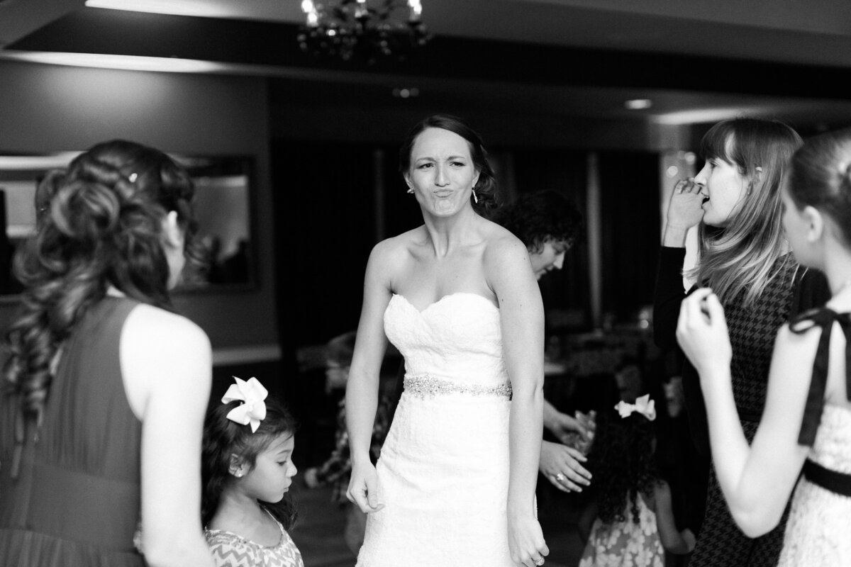 san_antonio_austin_texas_wedding_photographer-country-club-KnB-1250