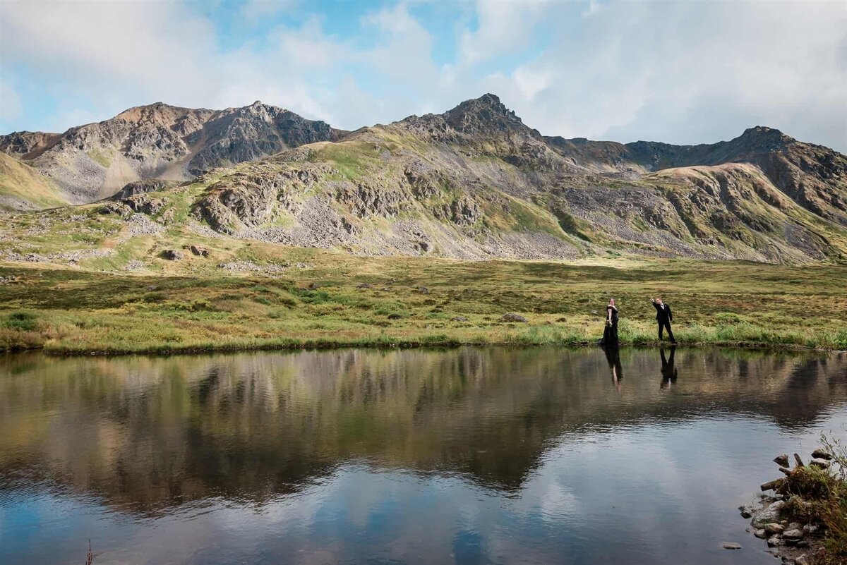 destination-elopement-locations-for-mountains-near-anchorage-and-hatchers-passSoul-and-Sky-Weddings-Soul-and-Sky-Weddings 20_1