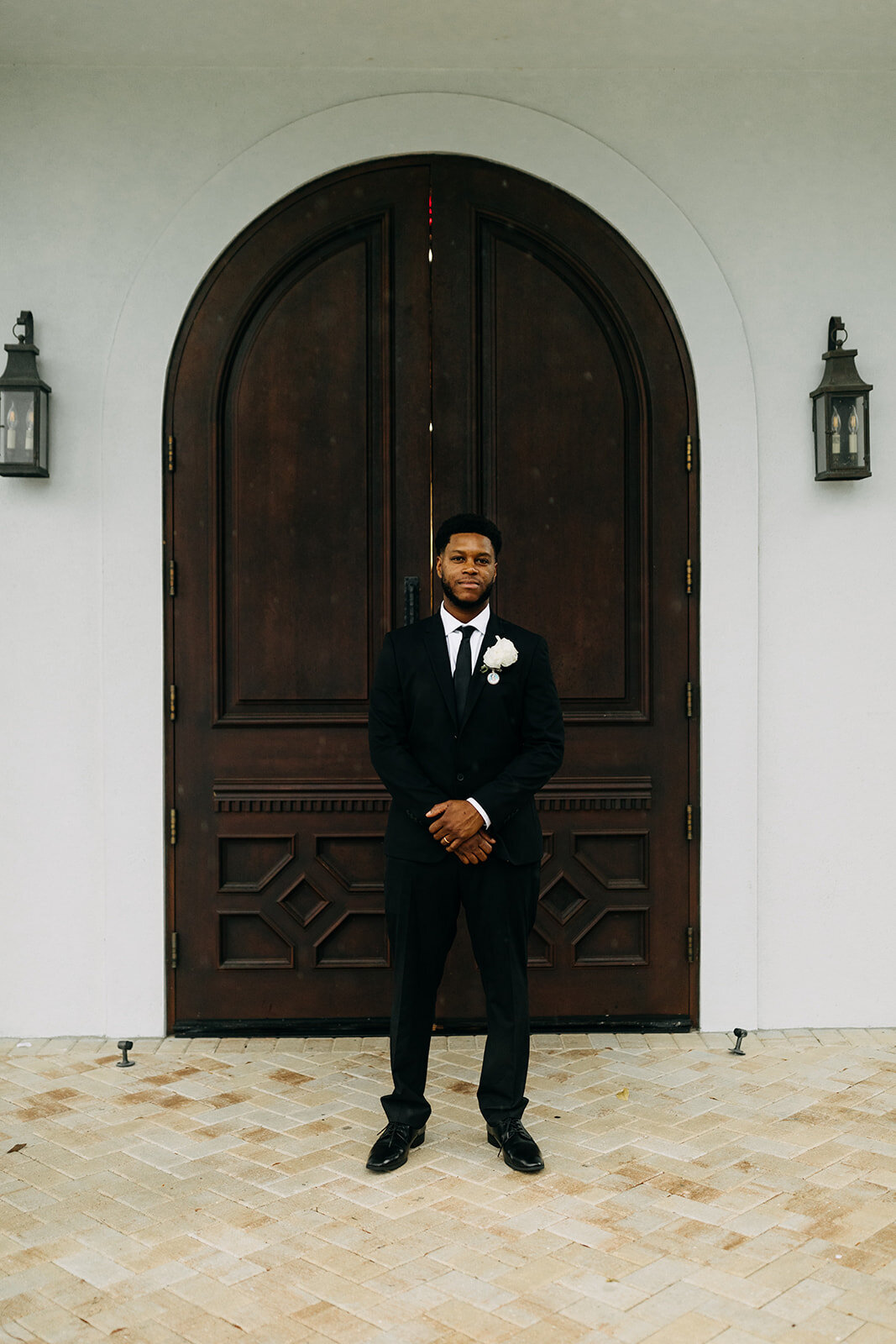 amber-mcwhorter-harborside-chapel-tampa-elopement-chantilly-chic-celebrations-16