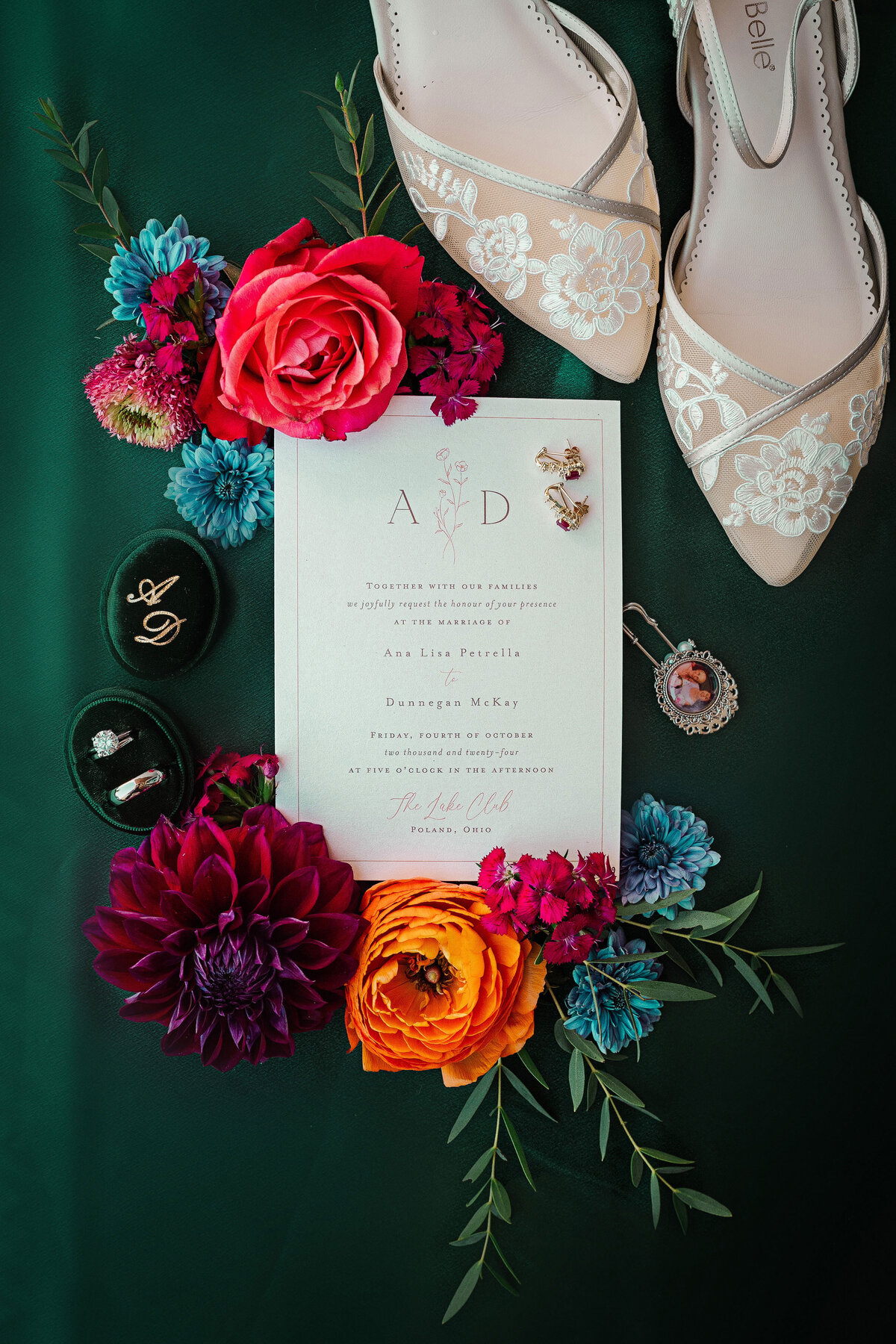 rich colors bright wedding day