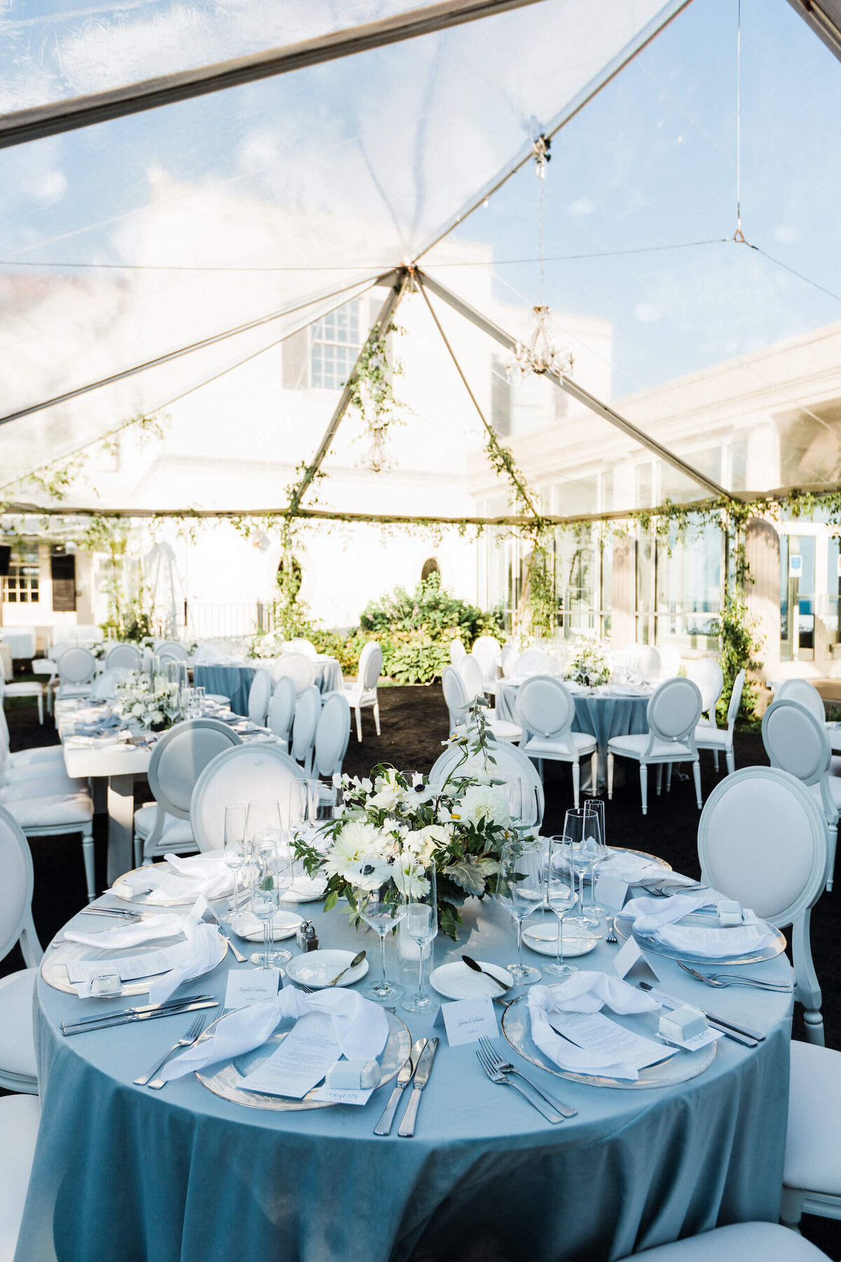 Fresh White & Grey Summer Wedding_15