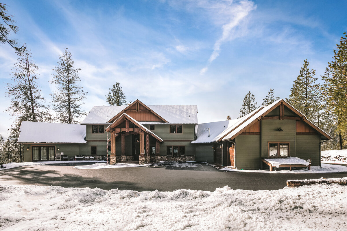 Idaho Snowy Cabin