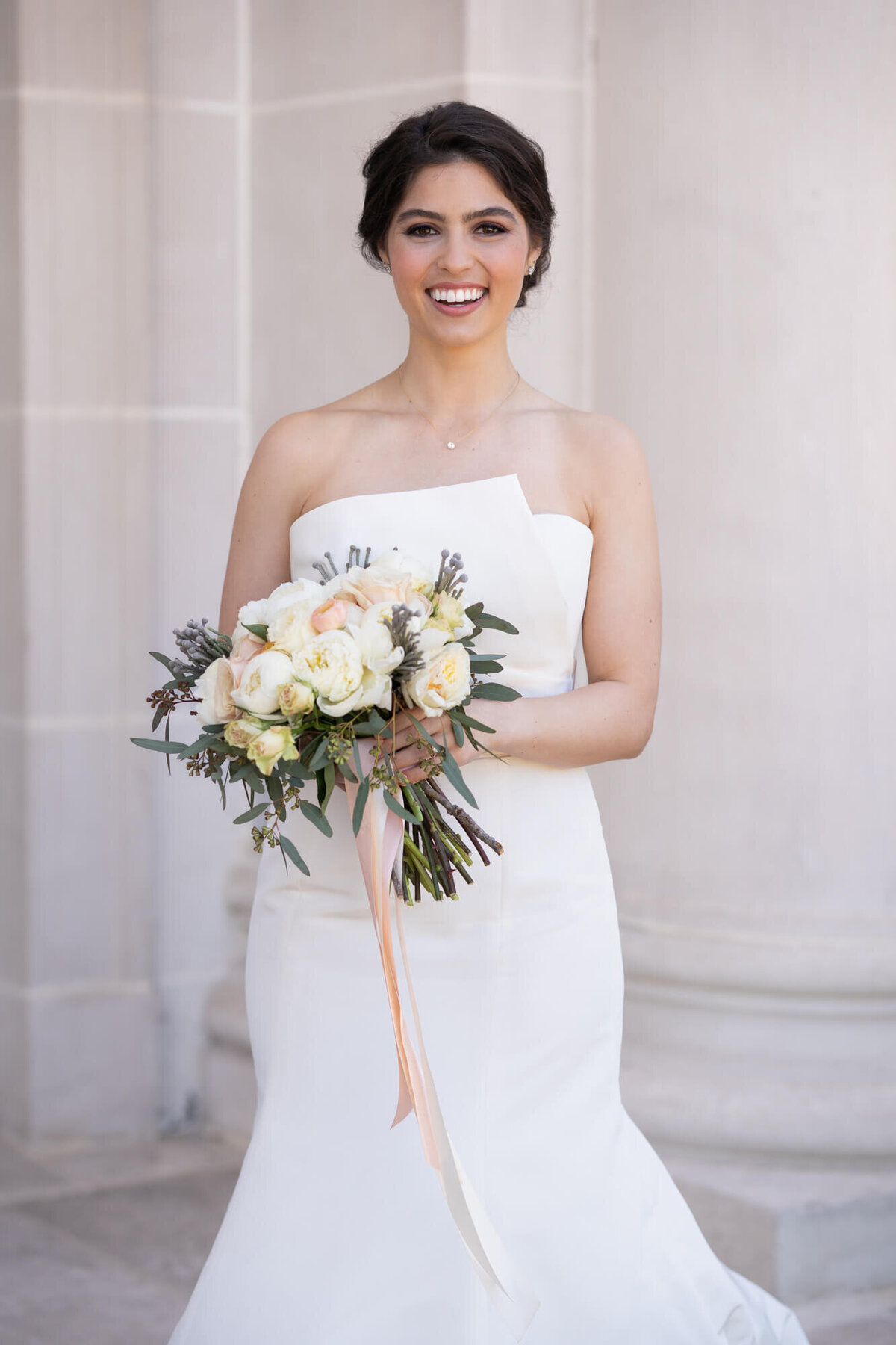 bride-chicago-latina-strapless-wedding-dress-chic-1