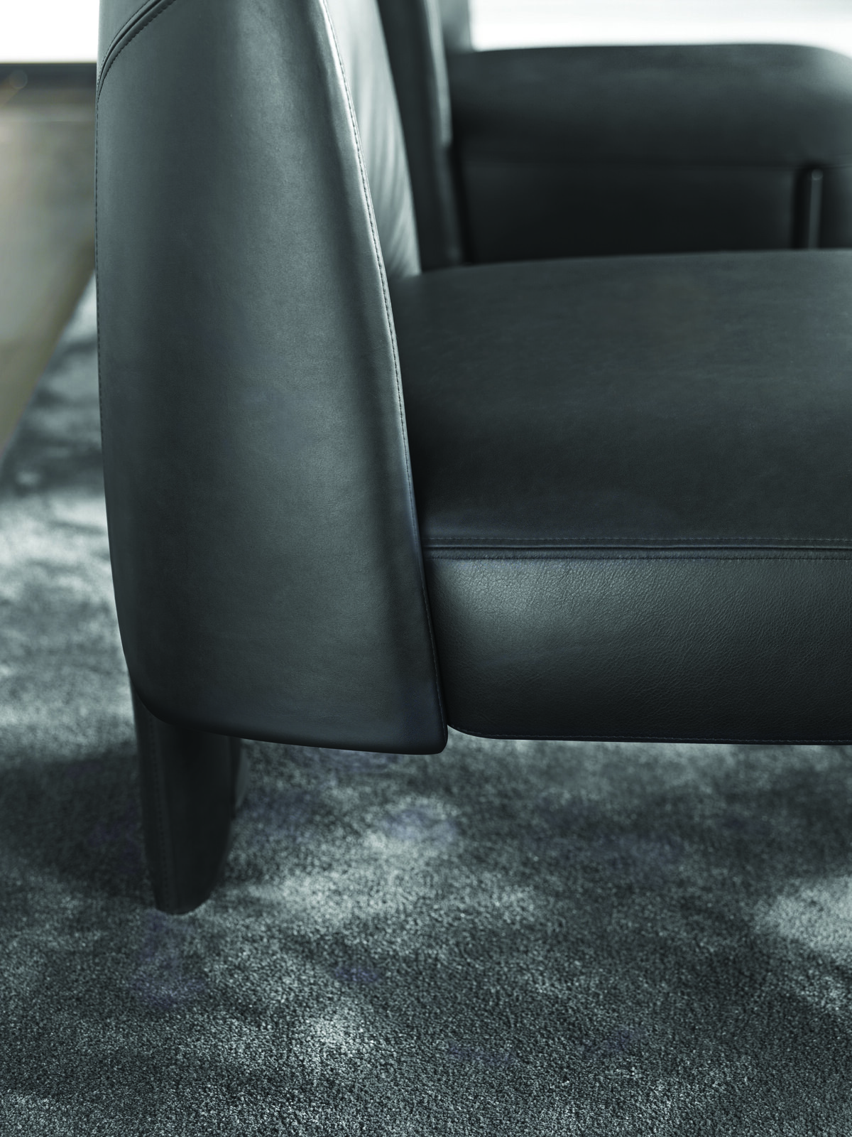 virgin_armchair_04_HR