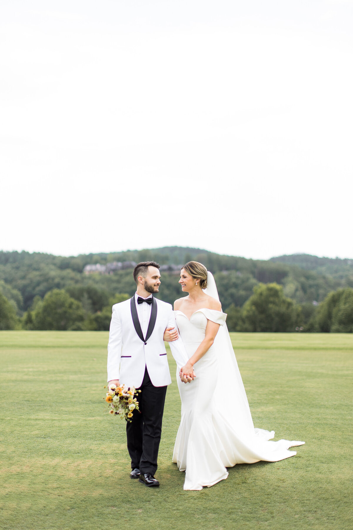 The Reserve At Lake Keowee Wedding - Kendra Martin PHotography-44