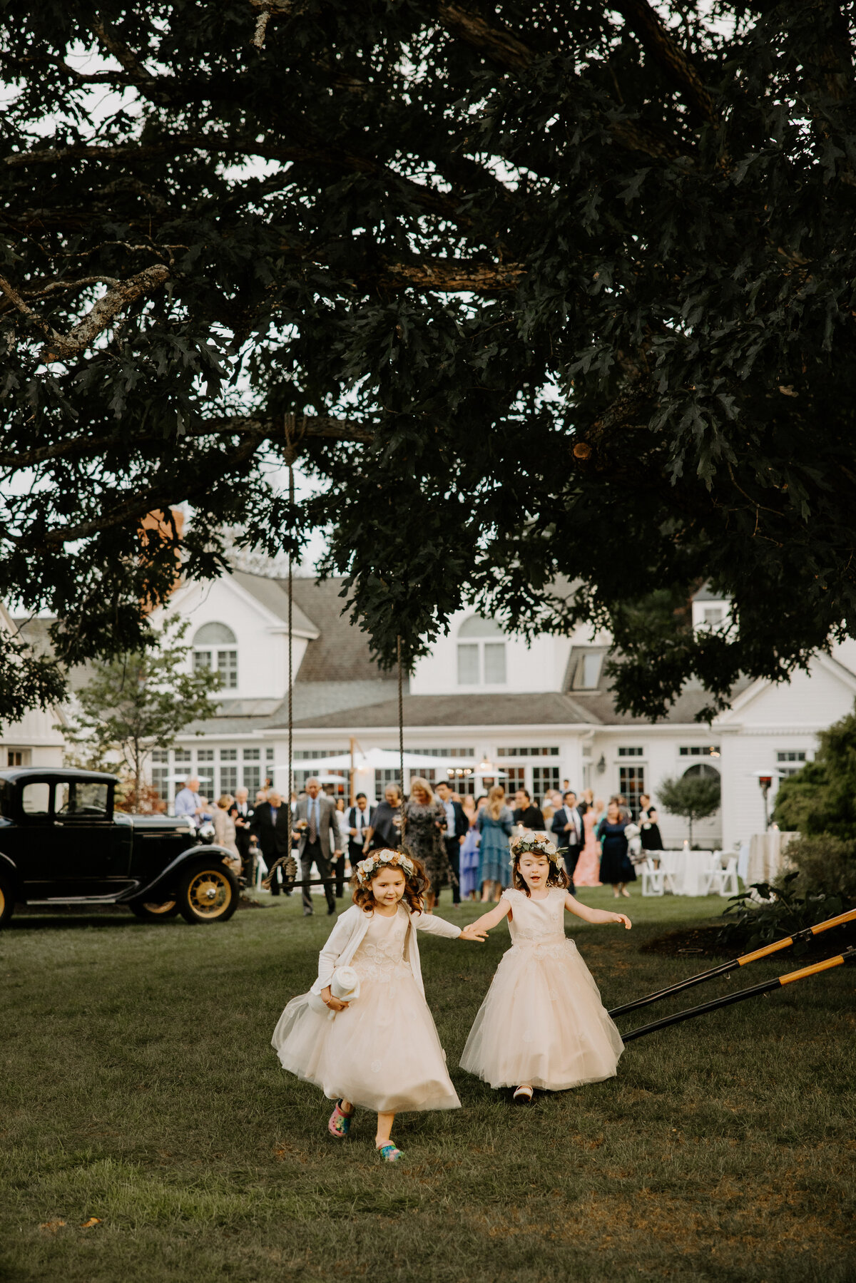 Liam-Victoria-Little Flower Farm-Hopkinton-MA-976