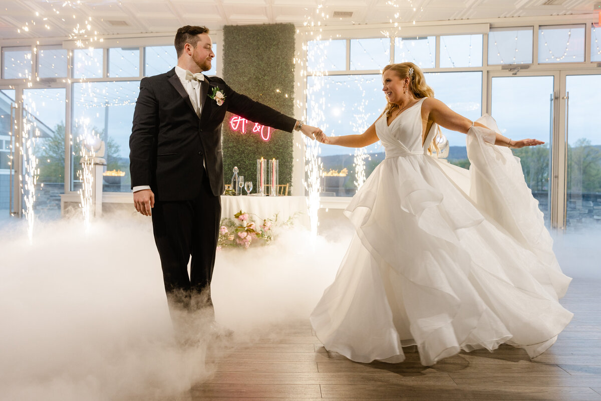 The-Banks-Waterfront-Wedding-Pittston-NEPA-Wedding-Photographer-028