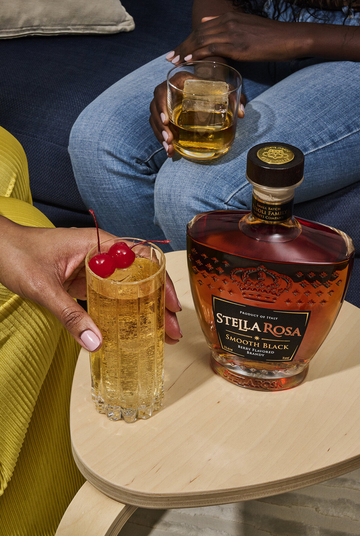 los-angeles-lifestyle-photographer-lindsay-kreighbaum-stella-rosa-brandy-beverage-photography-15