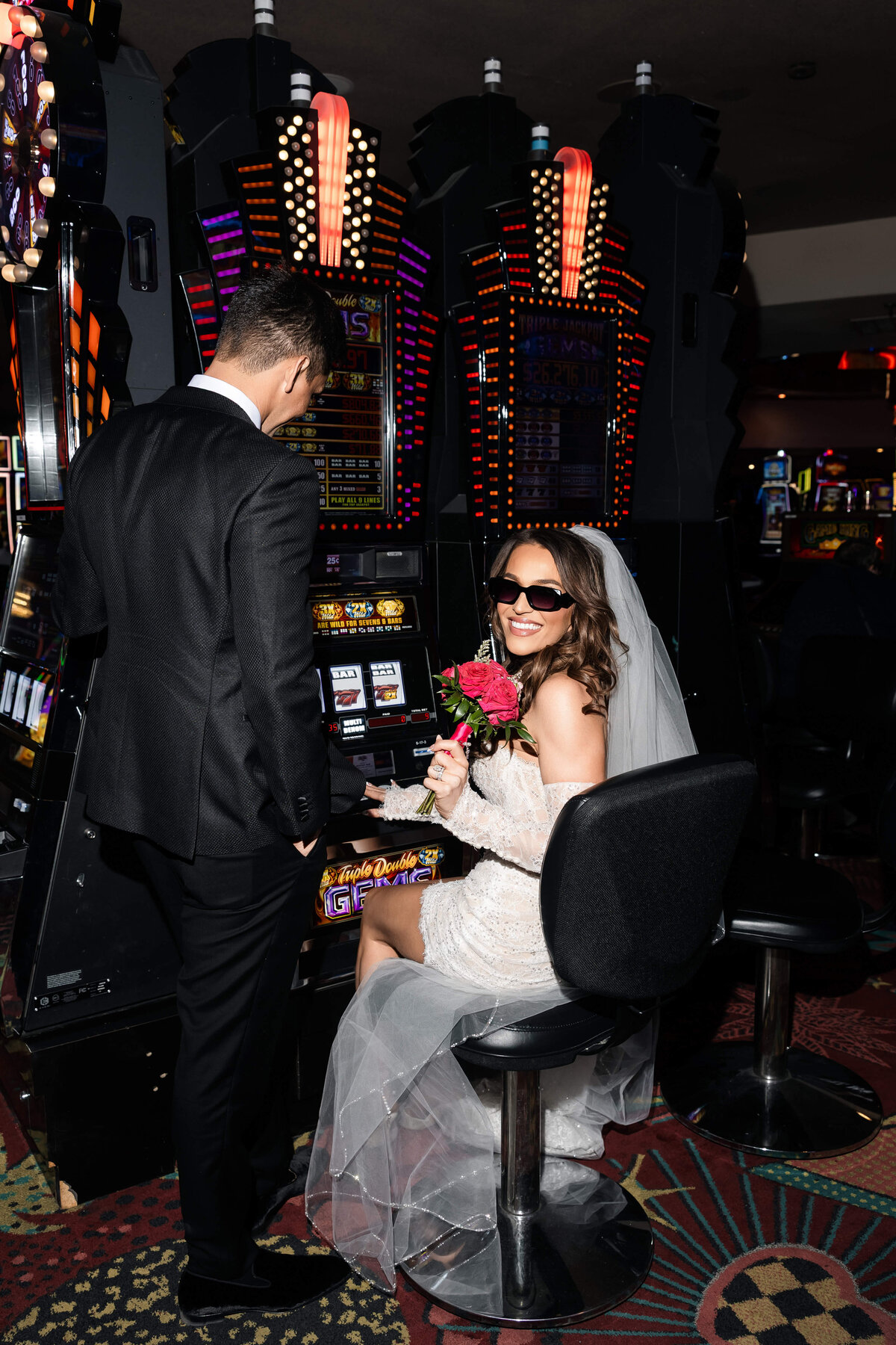 84riskyexposure_alexis-tyler_las-vegas-elopement-photography