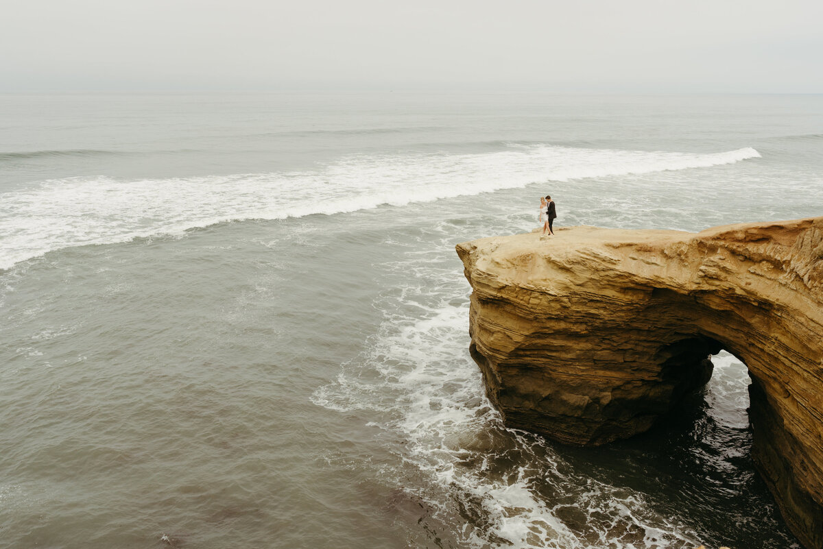 California-Sunset-Cliffs-Elopement-LM-02646