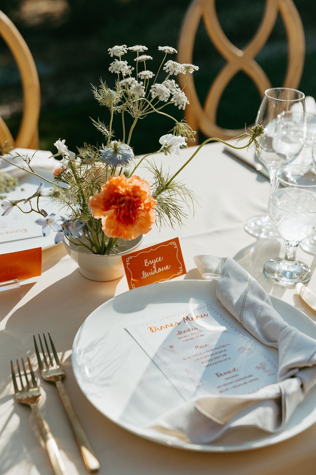 orange-tablescape-beige