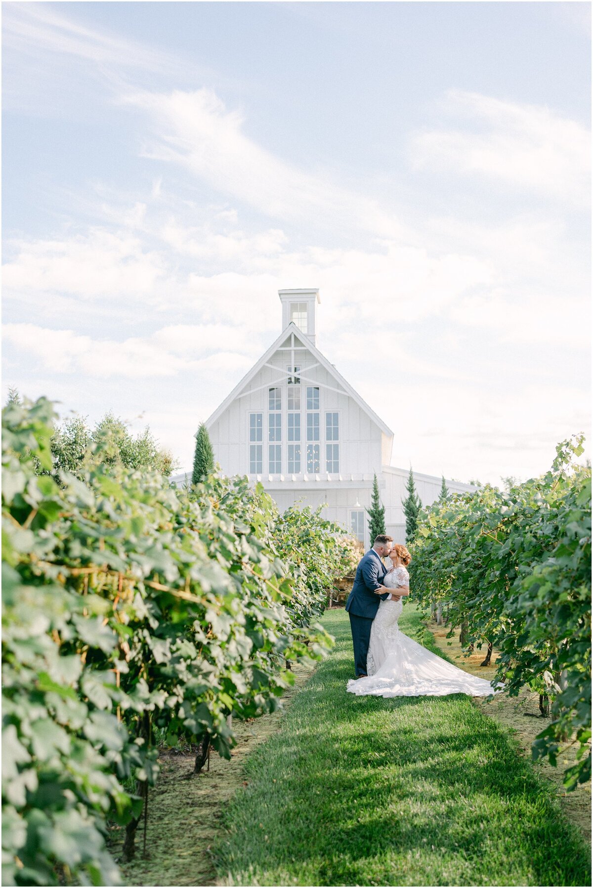 Redeemed_Farm_Scandia_Wedding_0317