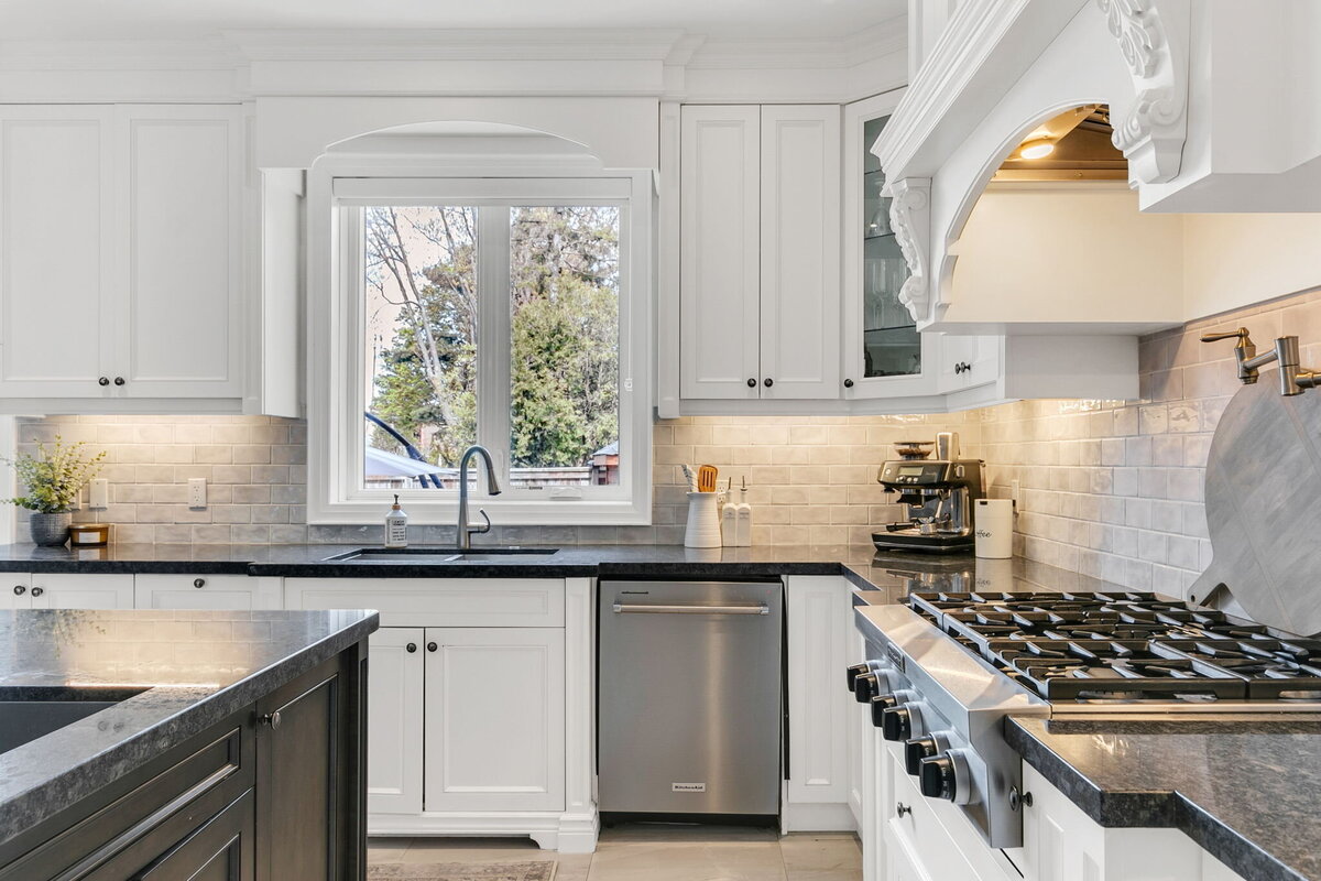 27-web-or-mls-15_005_Kitchen