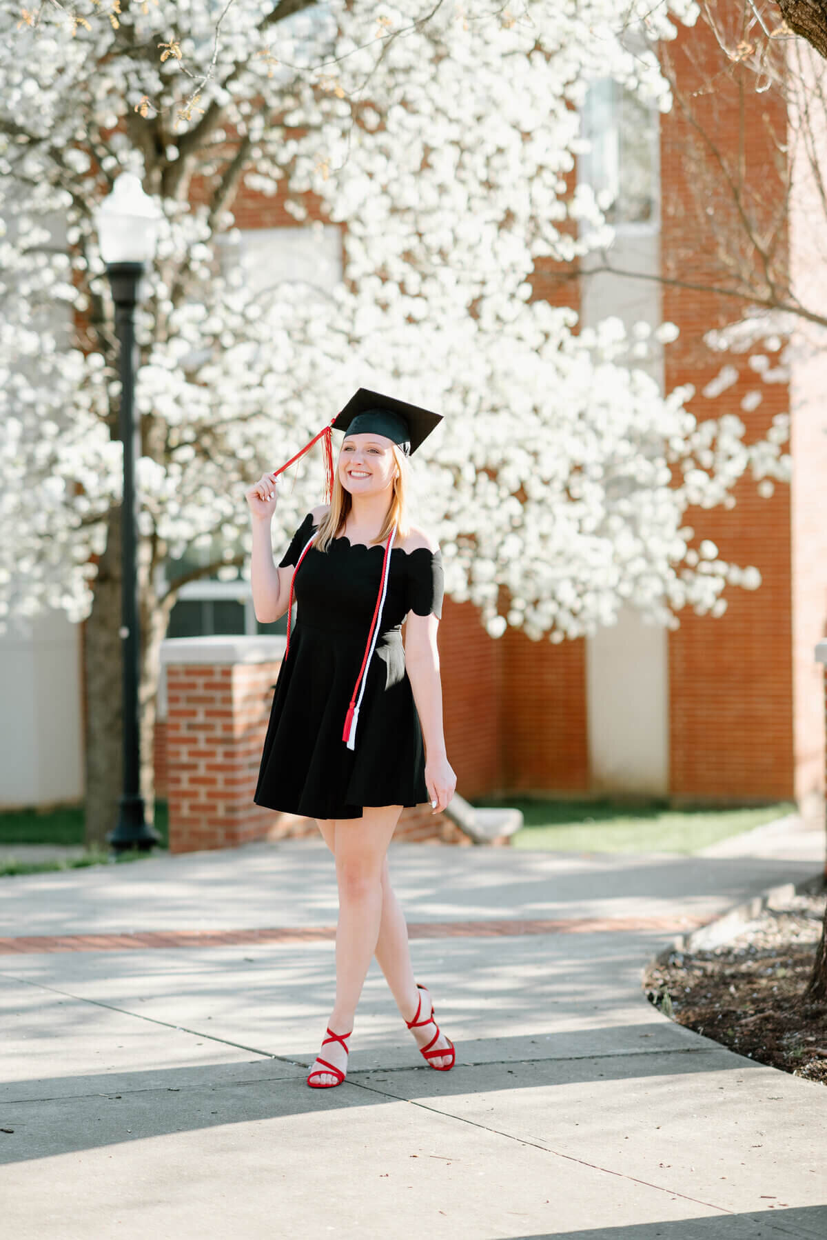 senior girl posing for senior photographers in nashville tn