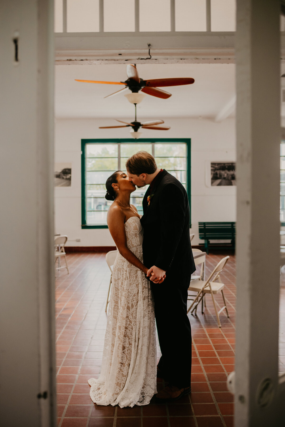 mariah-lacy-photo-st-pete-shuffleboard-elopement-chantilly-planners-32