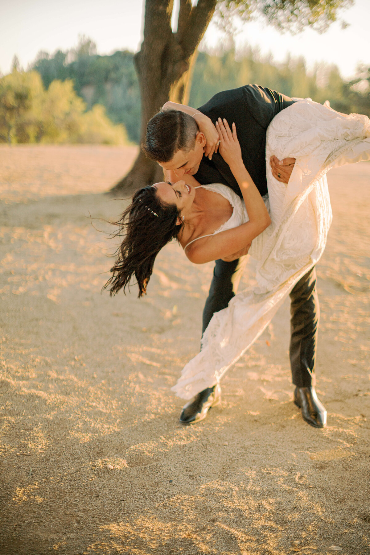 945MS_05025.jpg_blackoak_mountain_vineyards_wedding_photographer_cool_marelestrydom