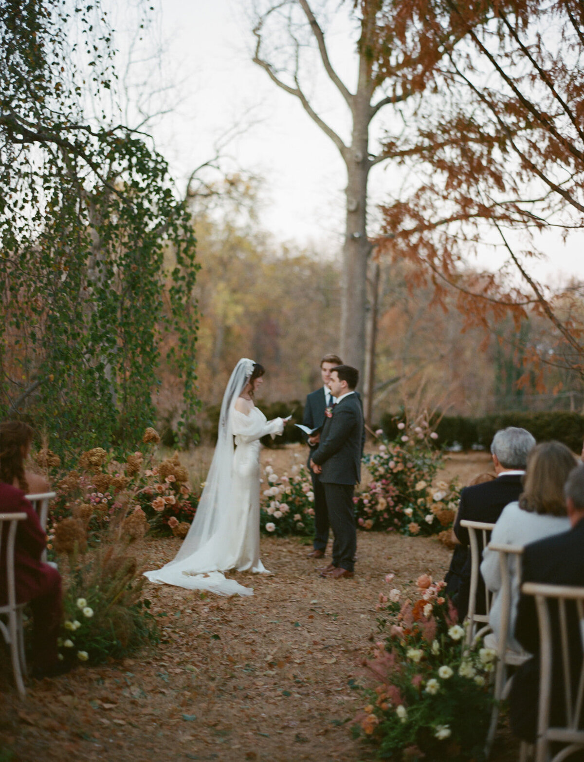 43-alexa-matt-fall-wedding-delaware-bellevue-hall-2024
