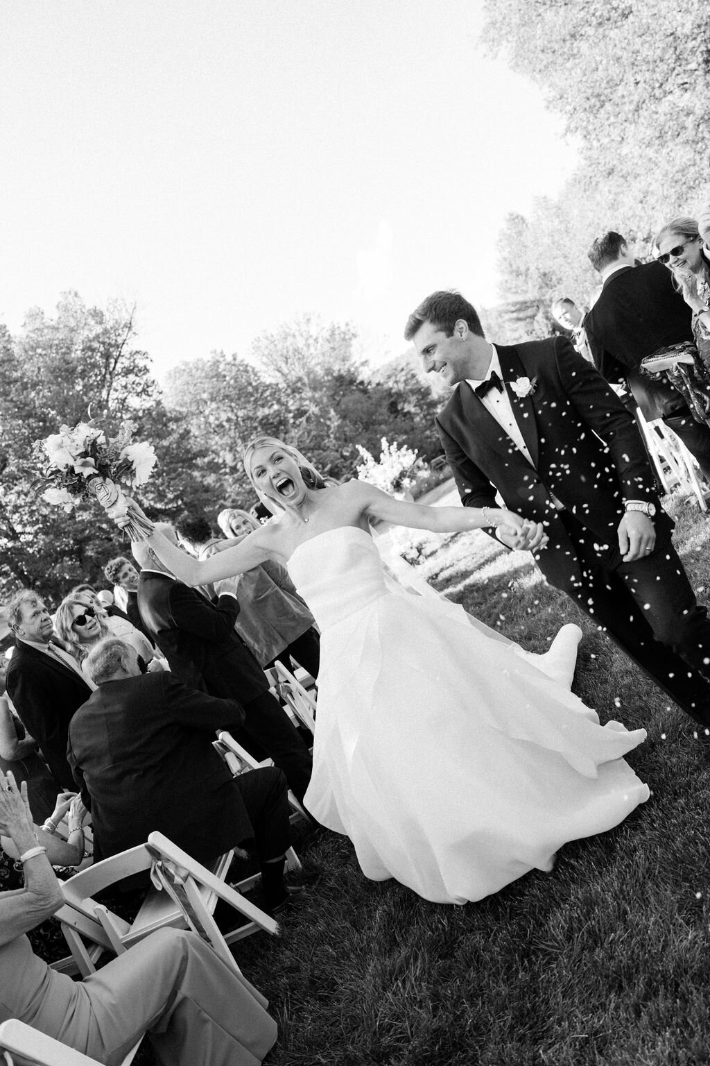 NikkiSanterre_EastCoastLuxuryWeddingPhotographer_CliftonInnWedding_Sky&Ryan-94