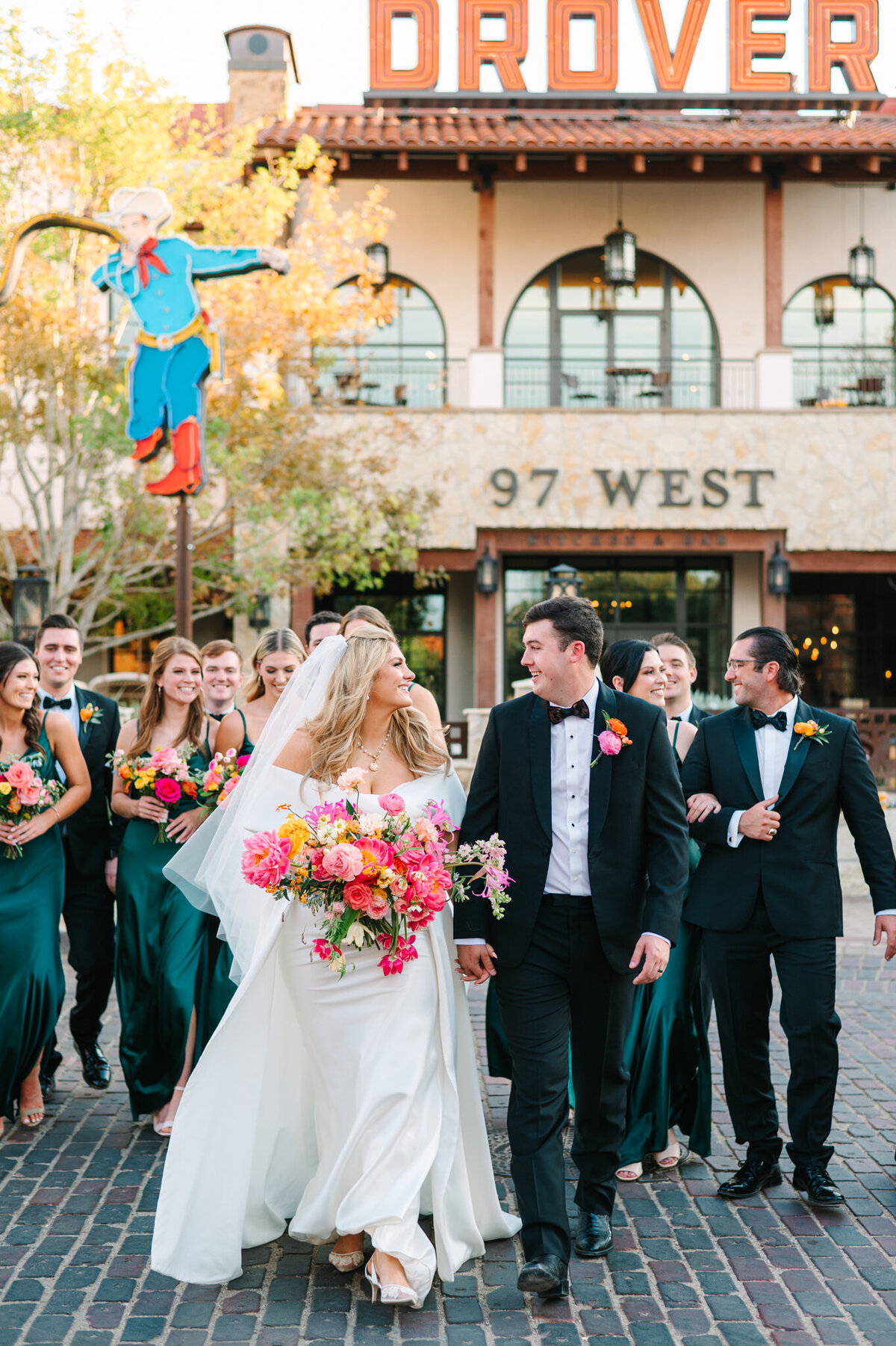 allisonbolinphoto-fort-worth-colorful-fall-wedding-37