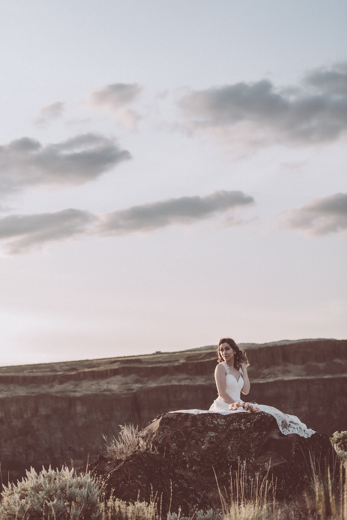 Elopement Adventures -  Vantage - PNW  - Elopement Photographer - Tiffanyrudephotographer-24