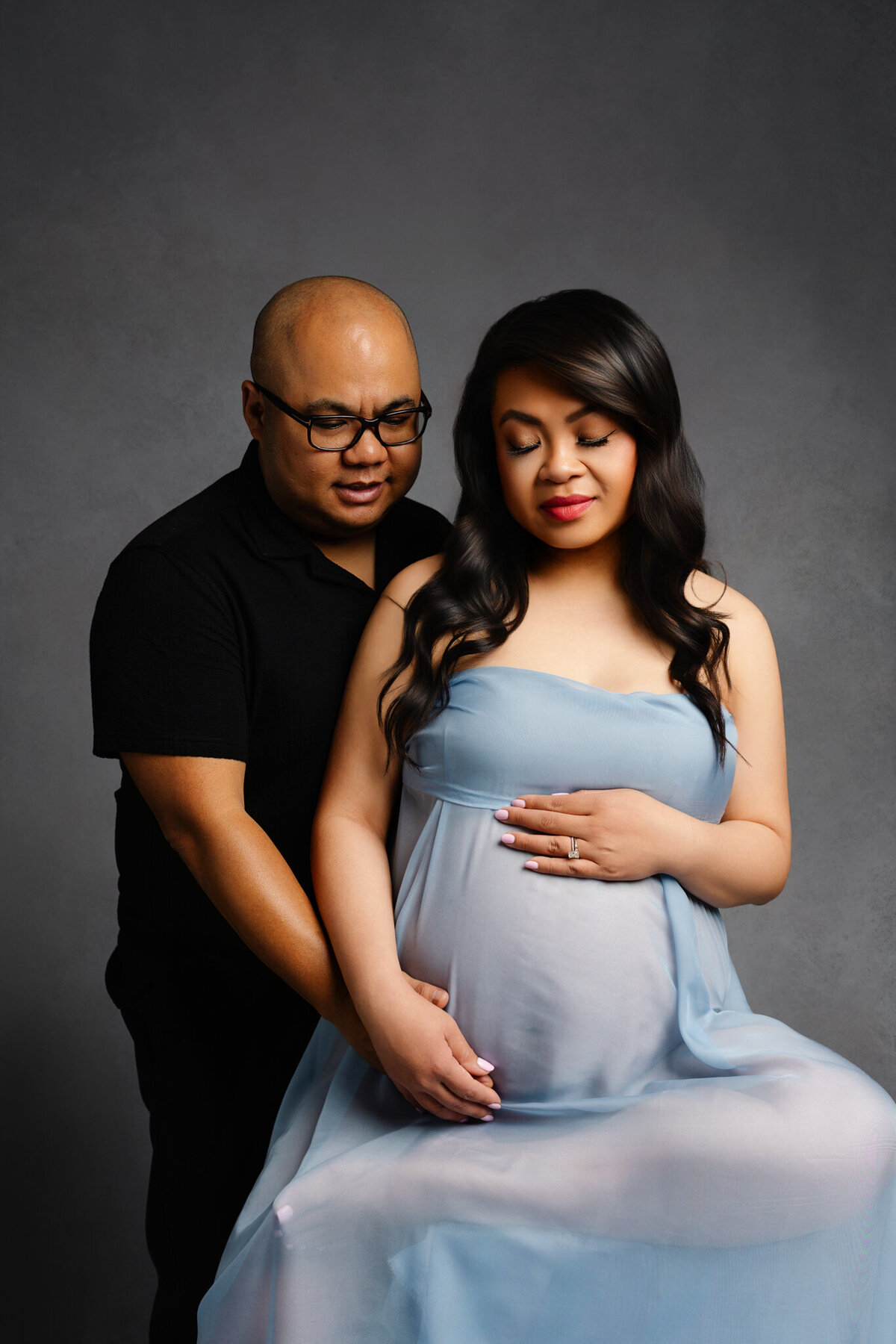 NW Arkansas maternity photographer, maternity photography near me, maternity portraits NW Arkansas, pregnancy photoshoot near me