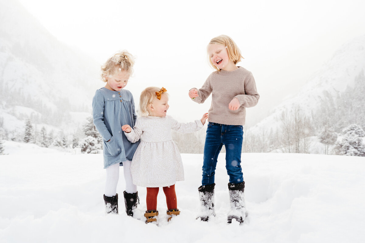 Sam-Murch-Photography-Ouray-Colorado-Winter-Family-Photography-39