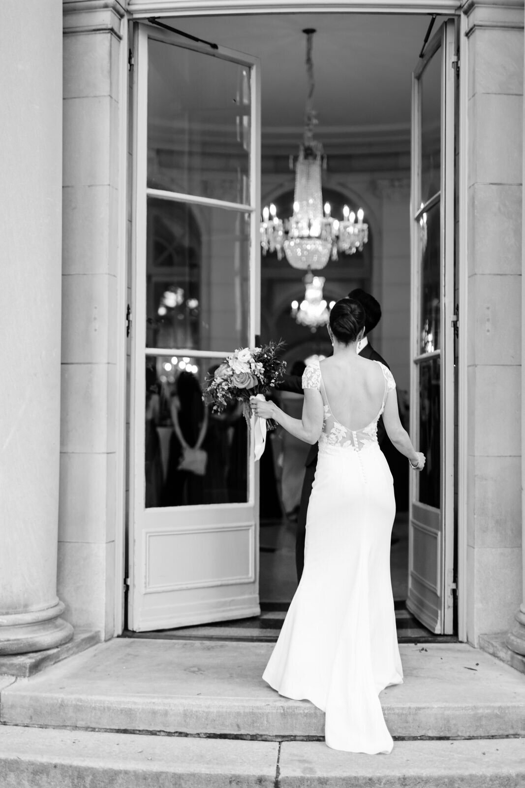 Modern DC wedding photography at the classic DC wedding venue, the Meridian House.