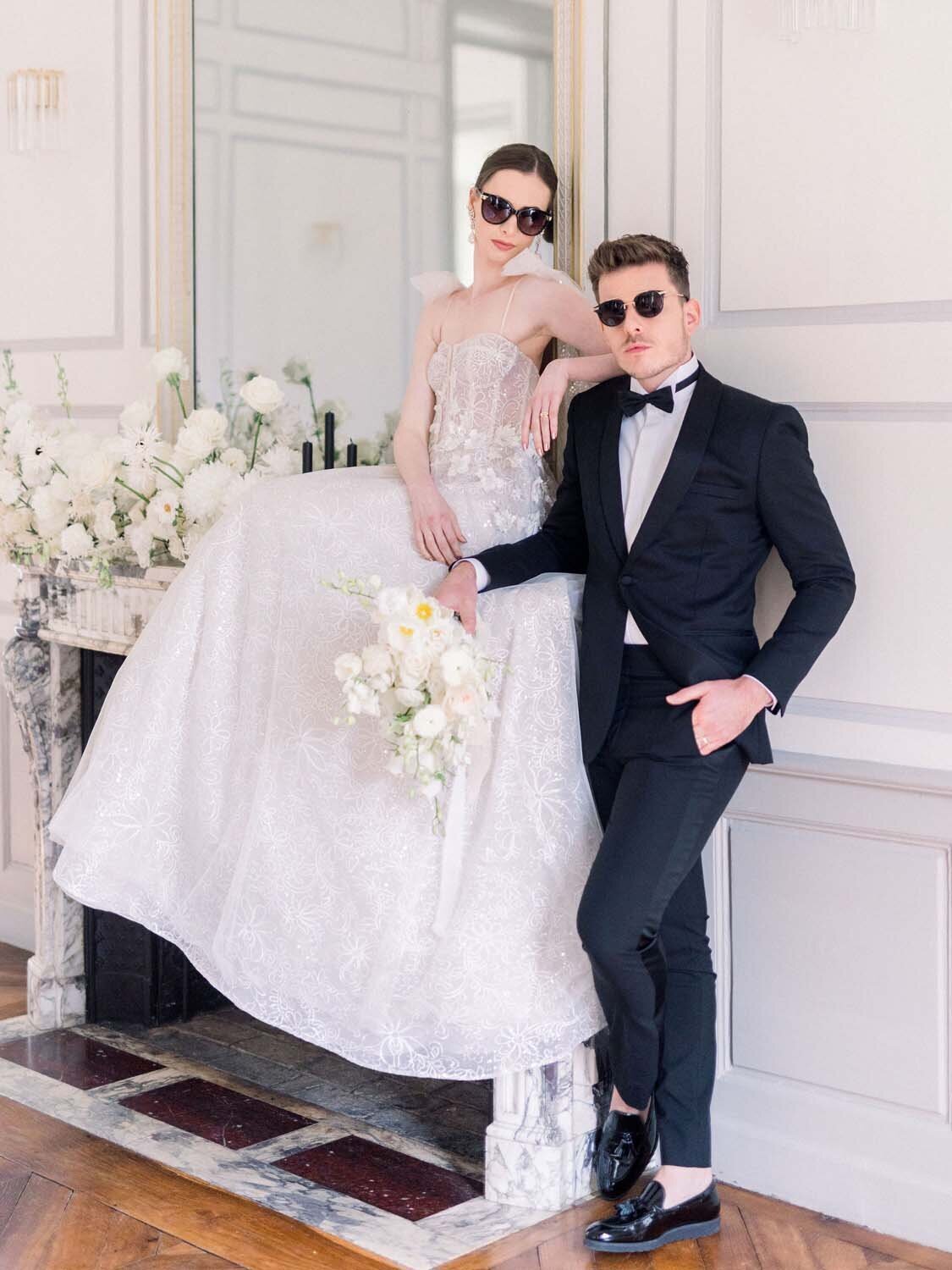 Parisian couture wedding in Black and White at chateau de Bonaventure Paris Veronique Lorre floral designer Aude lucas18