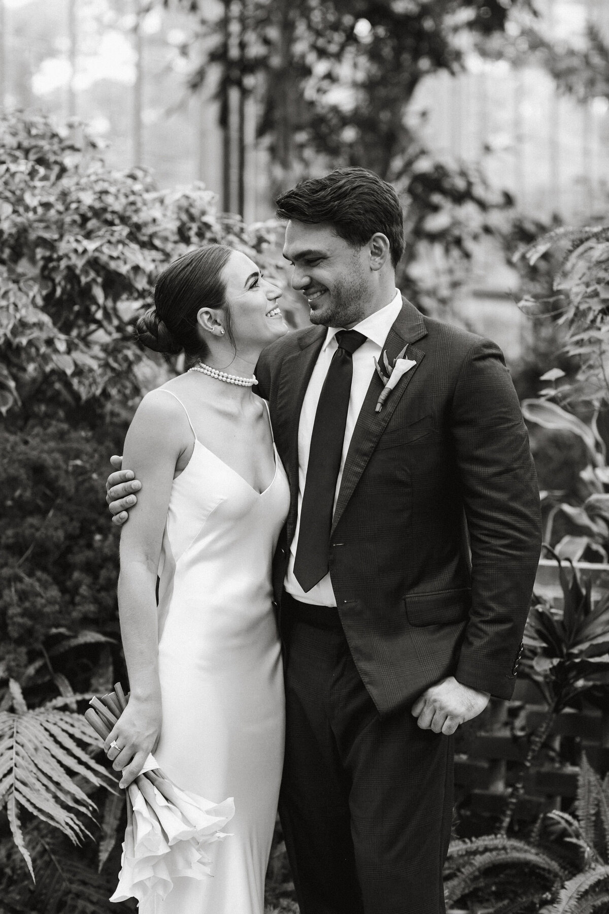 jaclyn-fisher-events-planning-chic-modern-greenhouse-wedding-in-philadelphia-85