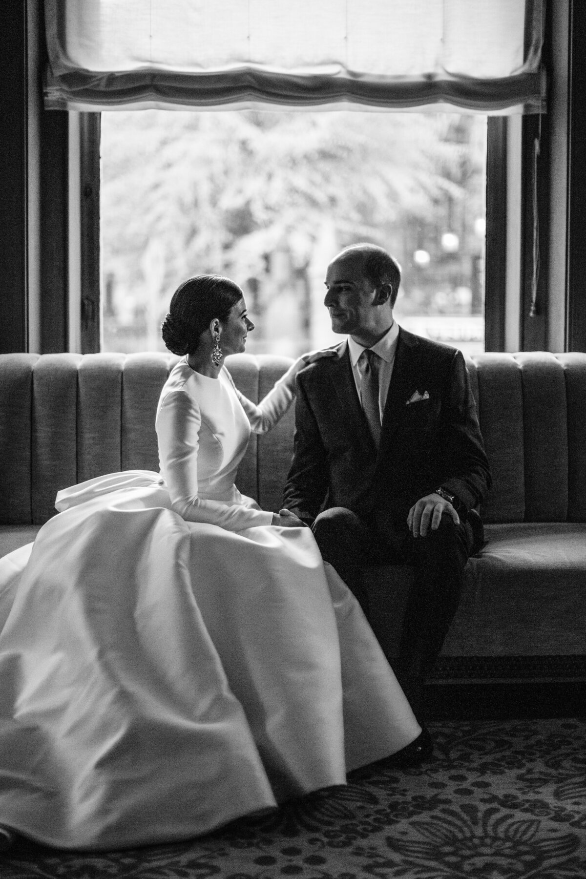 AbieLivesayPhotography-PittsburghWeddingPhotographer-DuquesneClub-AlexandraColin-561