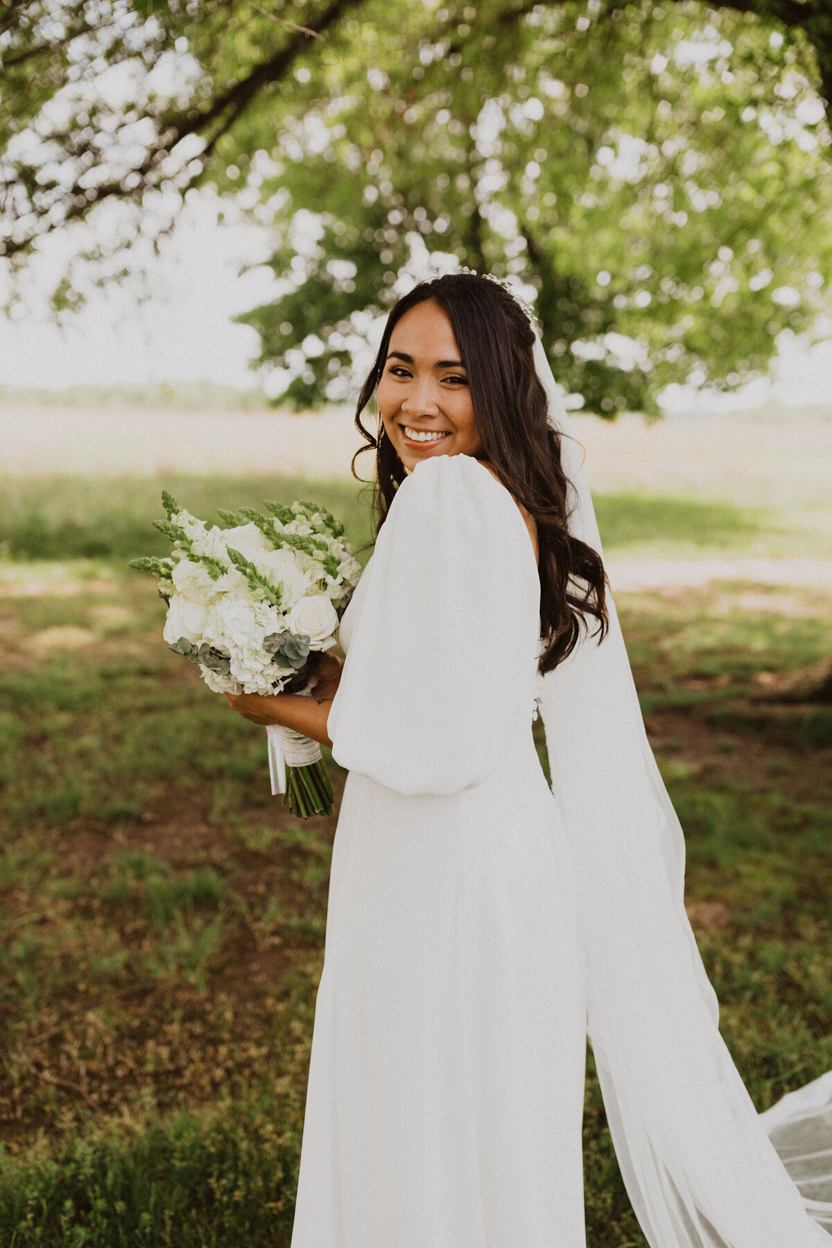 DeVillierElopement_KenzieCaptures_JoplinMOWeddingPhotographer-9