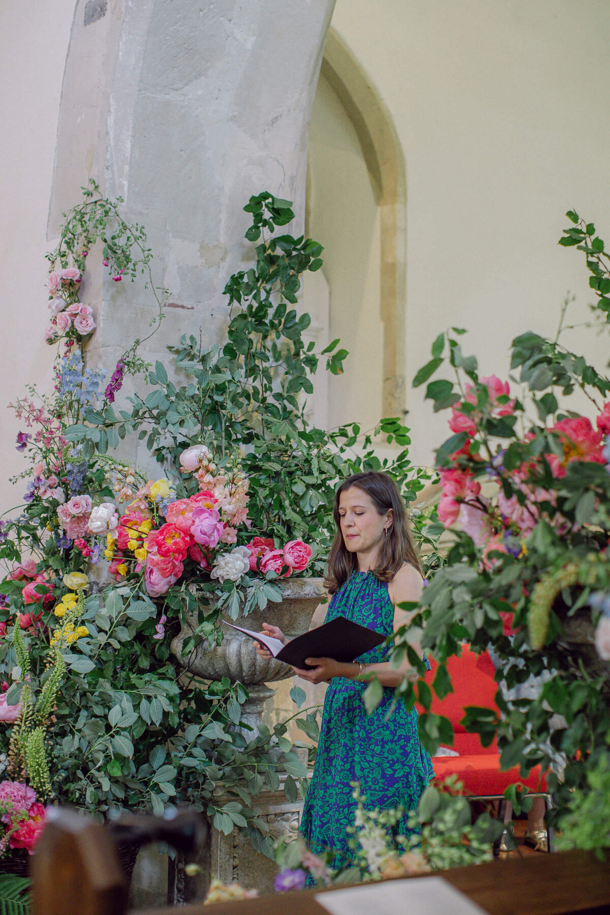 13.5 wedding-flowers-at-church