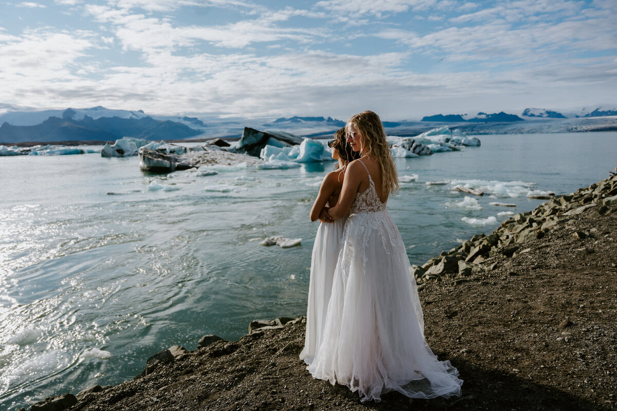 BREIÐAMERKURSANDUR Iceland Elopement