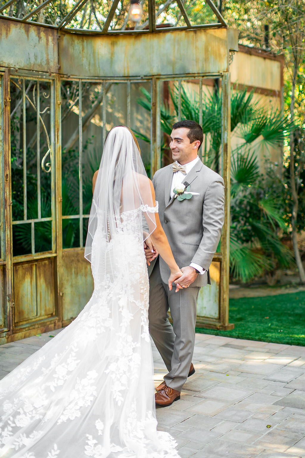 first-look-botanica-oceanside-california-wedding-photographer-sarah-block-1