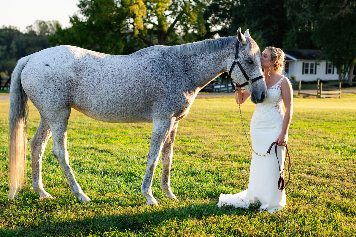 Cheyenne & Harley Wedding Sneak Peeks (62)