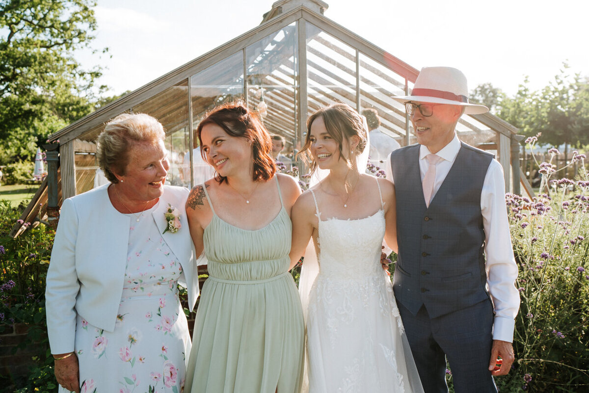 wedding-photographer-somersbury-barn-surrey-zoecphotography-buckinghamshire-23