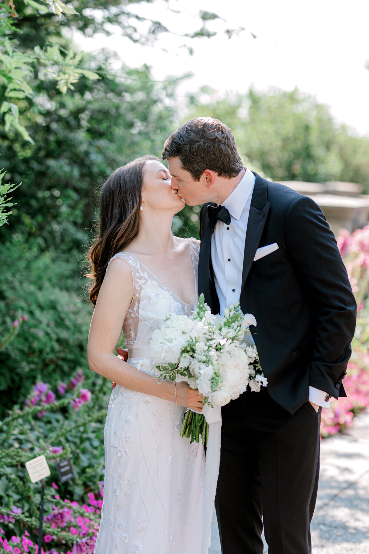 Gena & Matt's Wedding at the Dallas Arboretum | Dallas Wedding Photographer | Sami Kathryn Photography-2