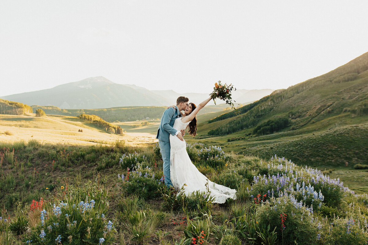 crestedbuttewedding-kelseyryan-nicoleastonphoto-60