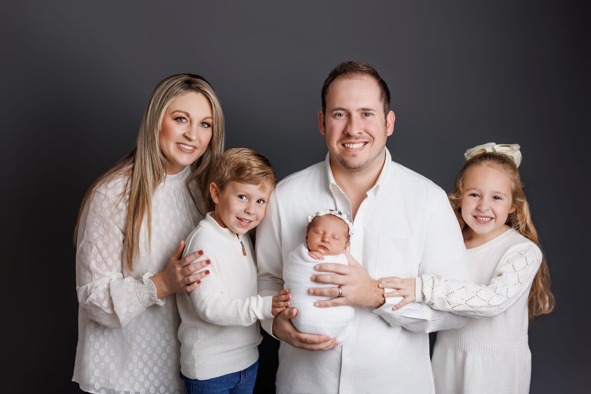 Charlotte-newborn-Family-photographer190