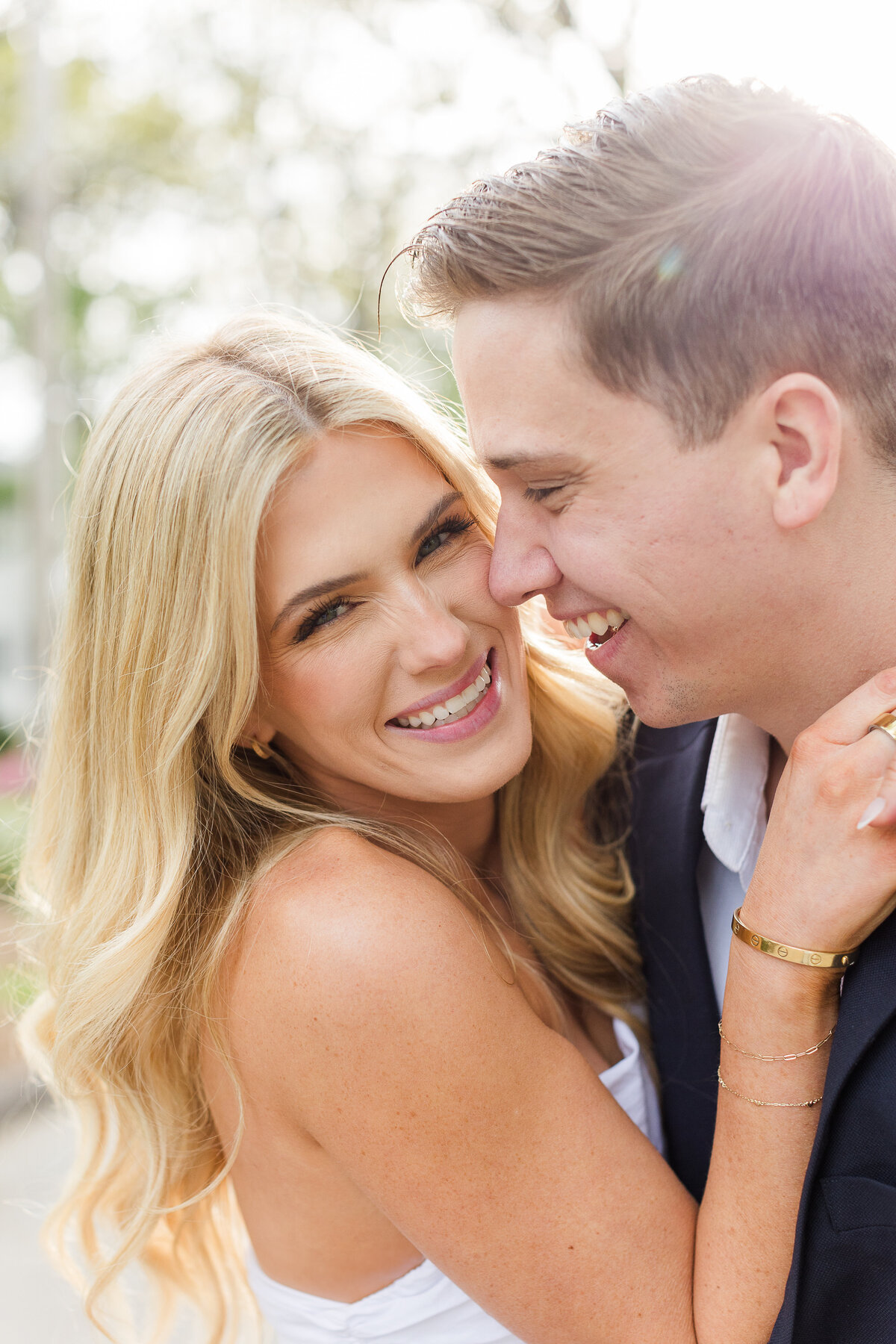 isabel and zach engagement sneak peeks . Bella Faith Photography 23