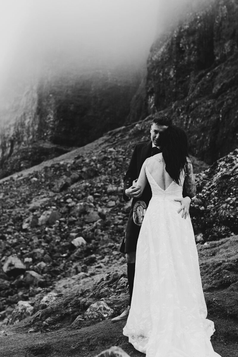 Liminal-Wonderland-Scottish-Skye-Wedding-Photographer034