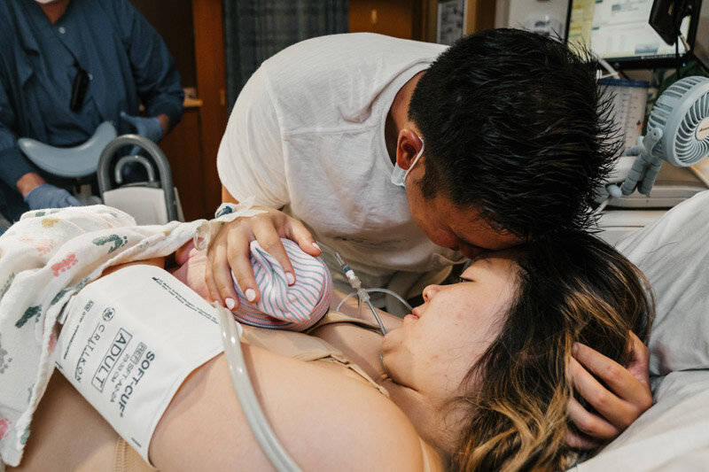 natalie-broders-hospital-birth-photography-B-058