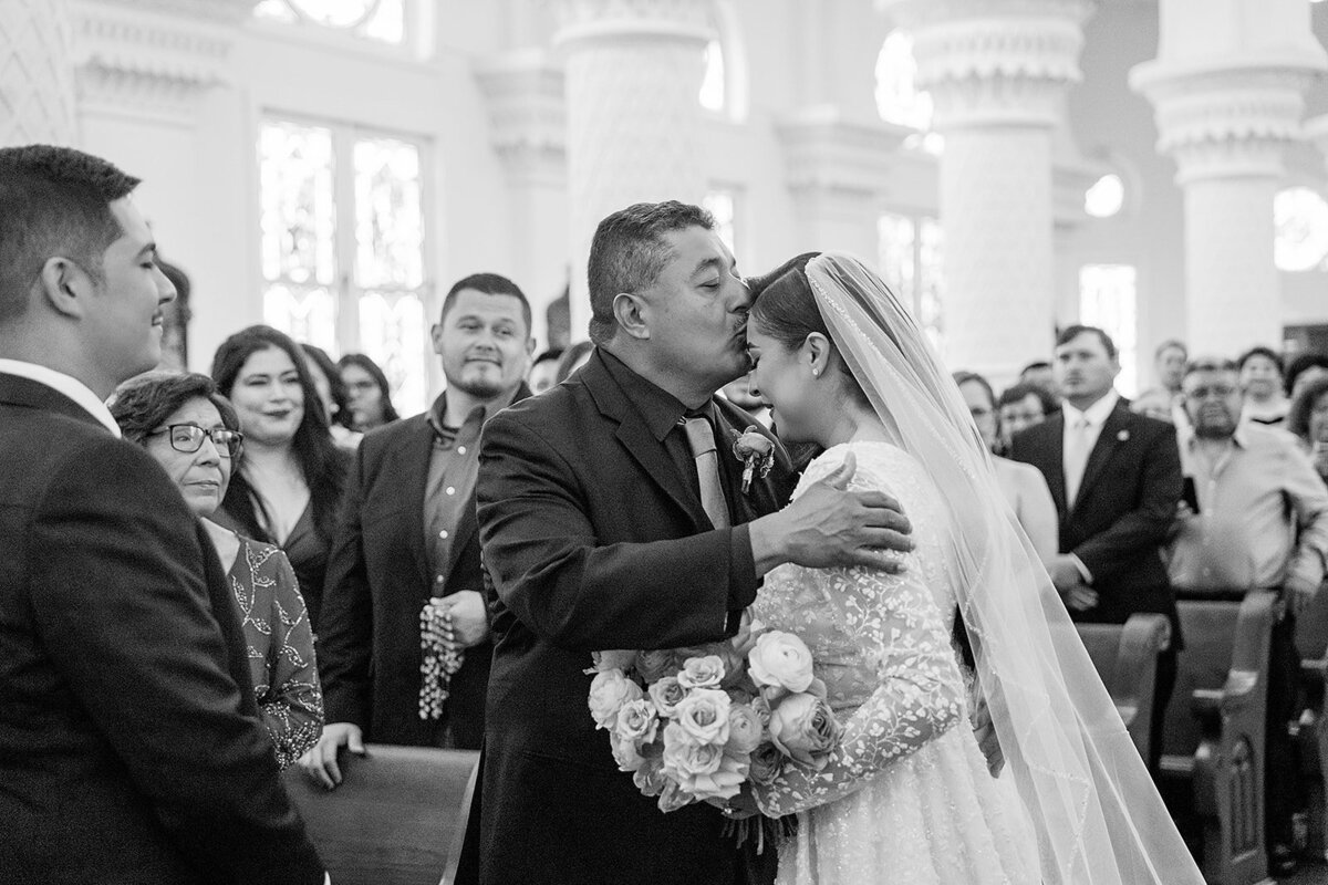 Houston Wedding Photographer - Violet Martinez Photograpghy  (143)