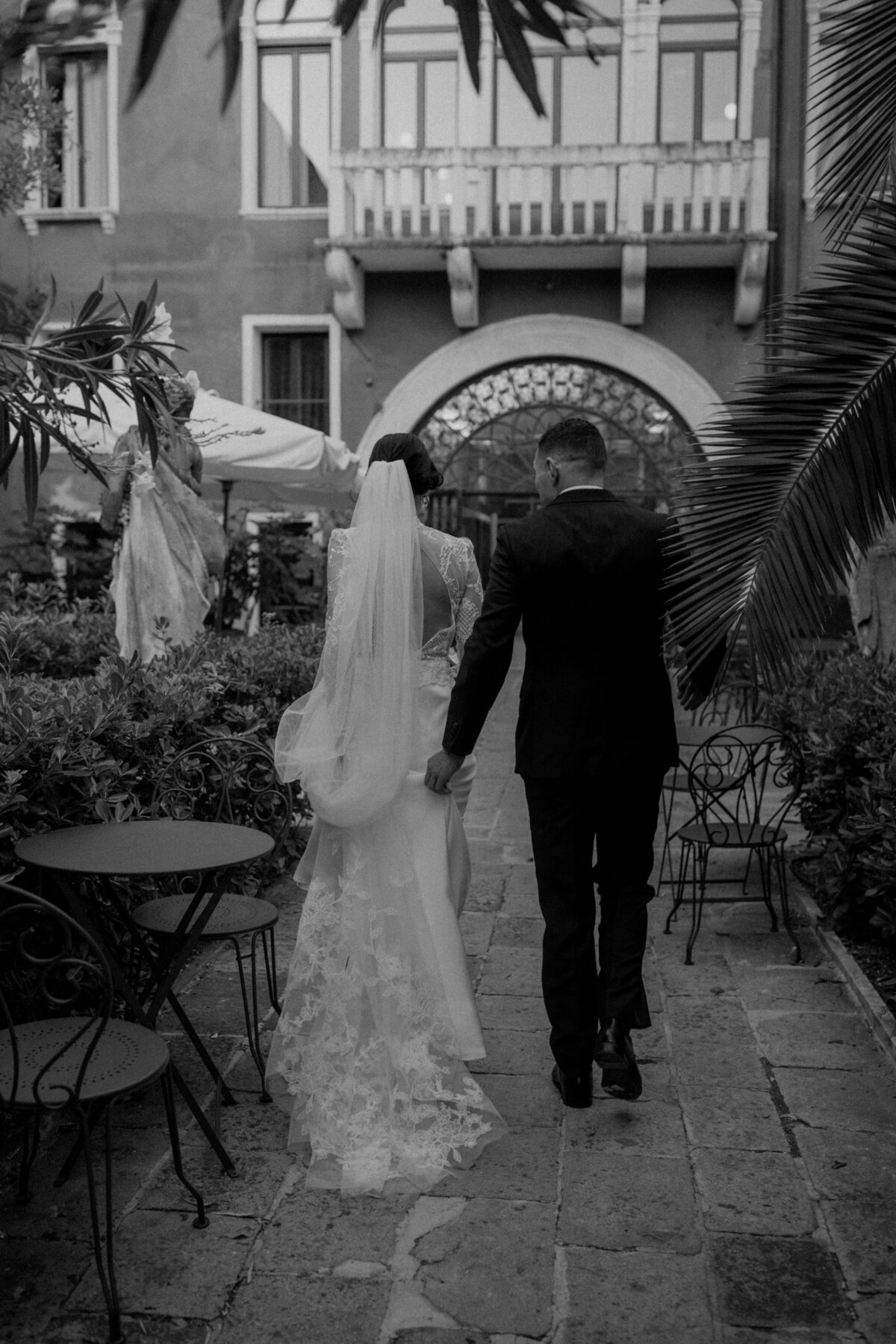 Venice-Elopement-E-W20