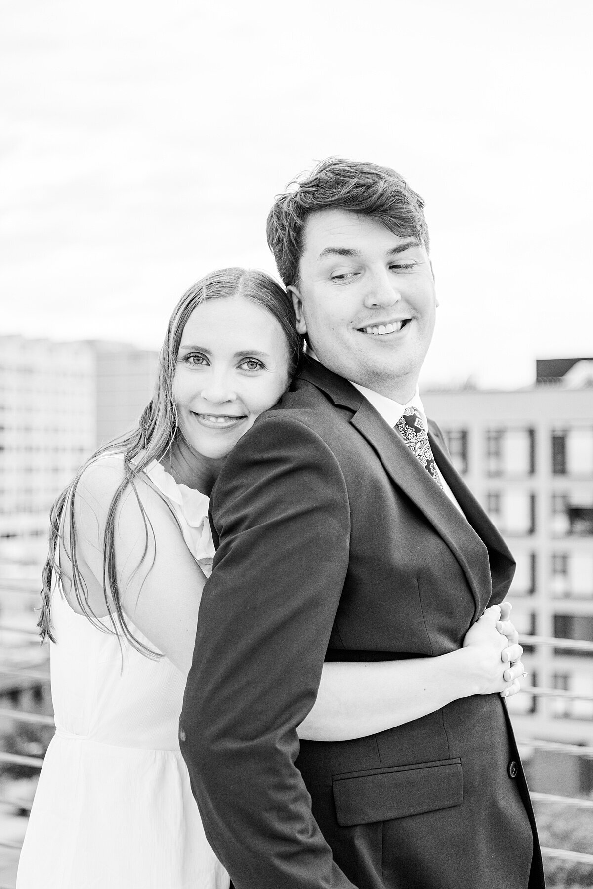 downtown-boise-engagement-rooftop-10