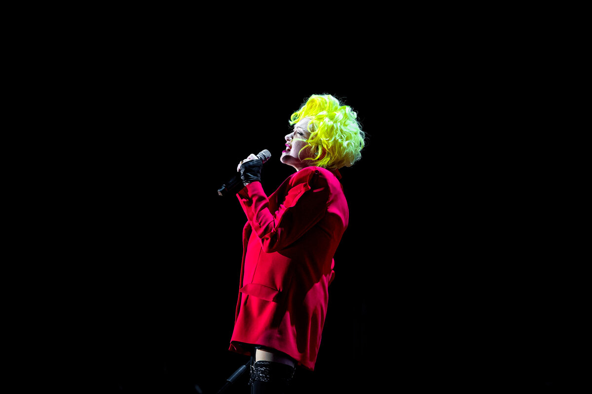 Cyndi-Lauper-Farewell-Tour-Acrisure-Arena-Rufus-Rainwright-0421