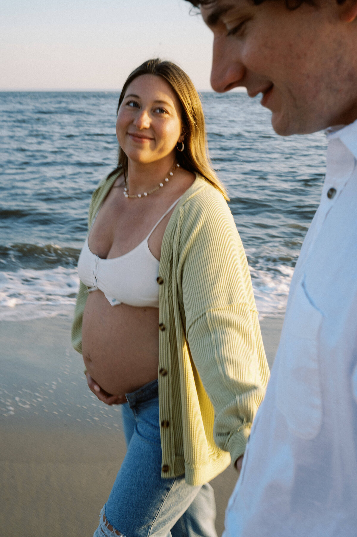 CapeMayLighthouse_BeachMaternitySession_TaylorNicollePhoto-31