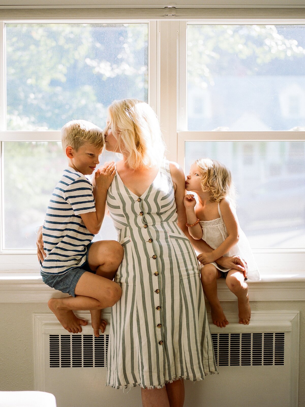 backyard-summer-family-photos-amy-nicole-photography-0005
