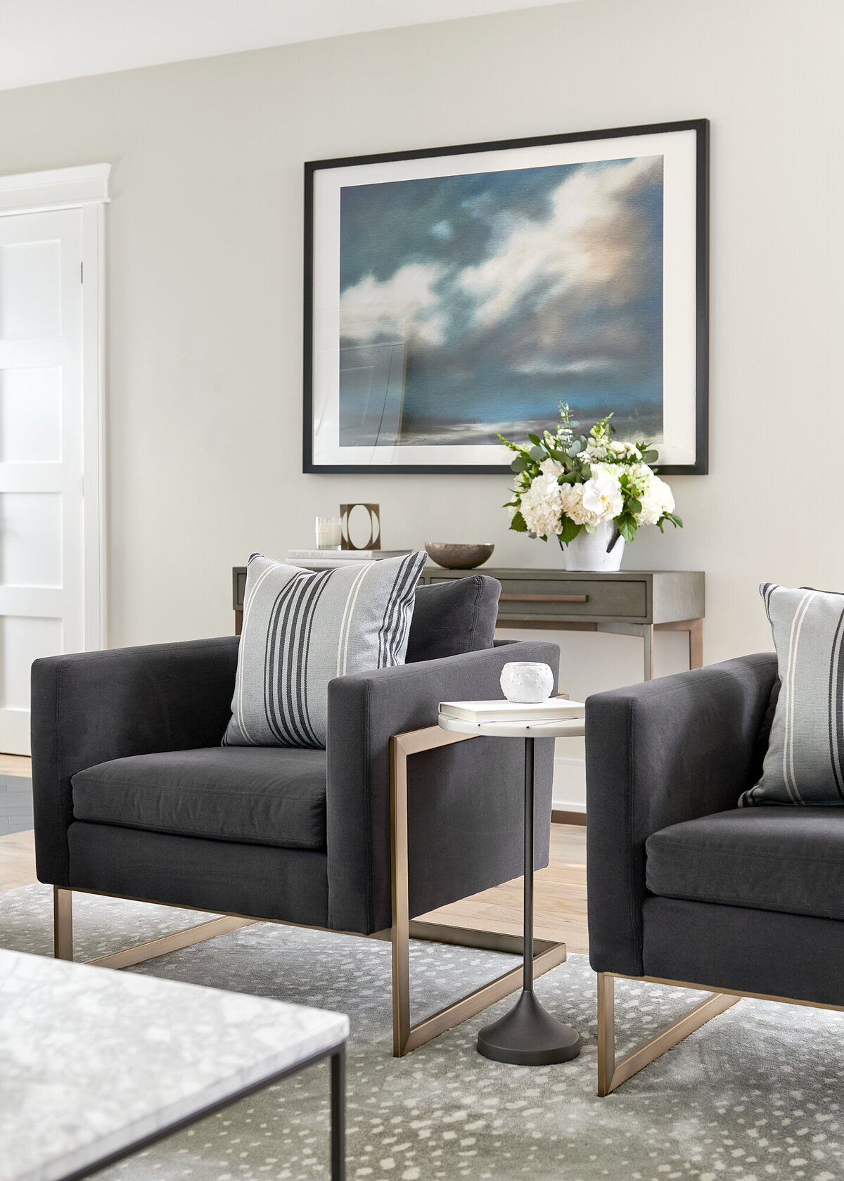 mississauga-interior-design-living-room-oakwood-project-5