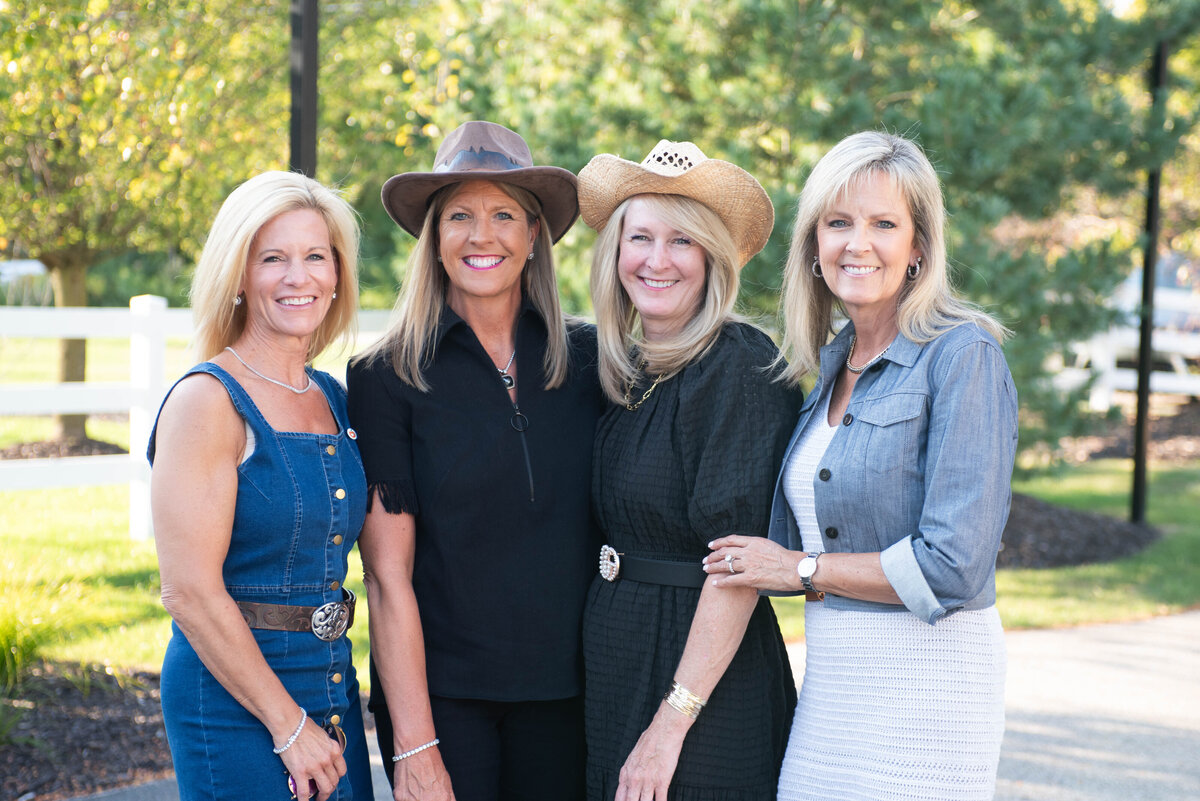 Carolines Peach Harvest Hoedown-1012